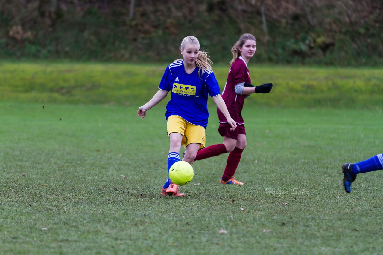 Bild 70 - B-Juniorinnen TSV Gnutz o.W. - SV Henstedt Ulzburg II : Ergebnis: ca. 5:0